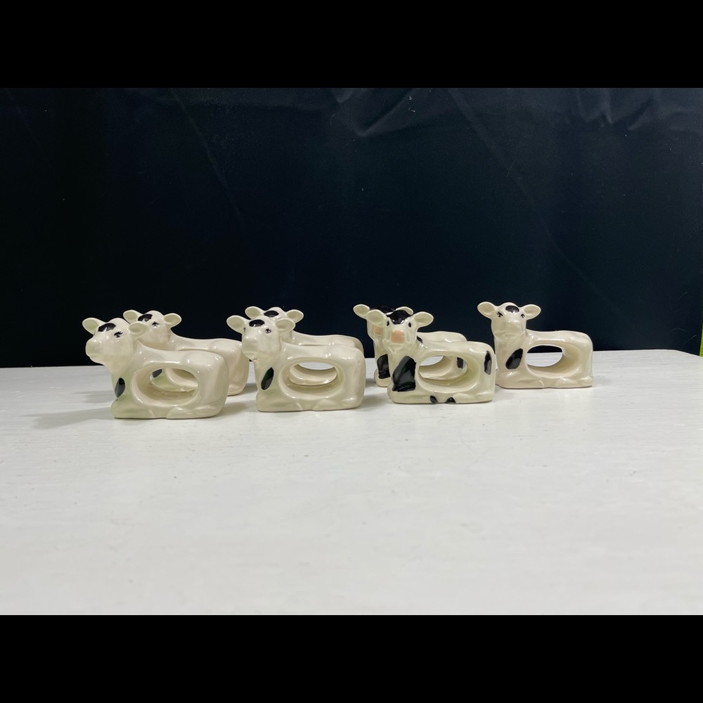 Set of 7 Vintage Ceramic Cow Napkin Rings